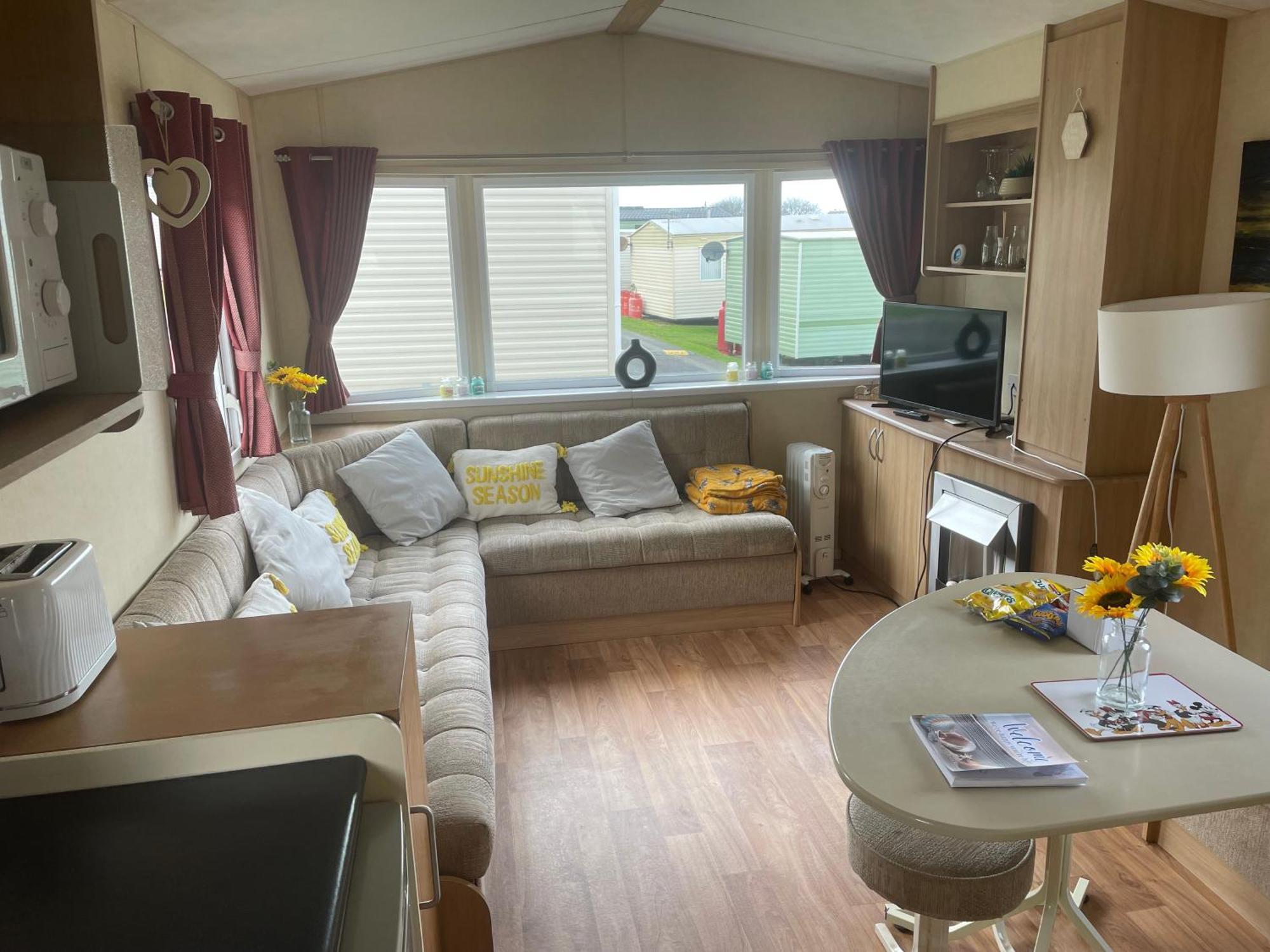 Discover Serenity In Our 3-bed Static Caravan At Clarach Bay Village! * Aberystwyth